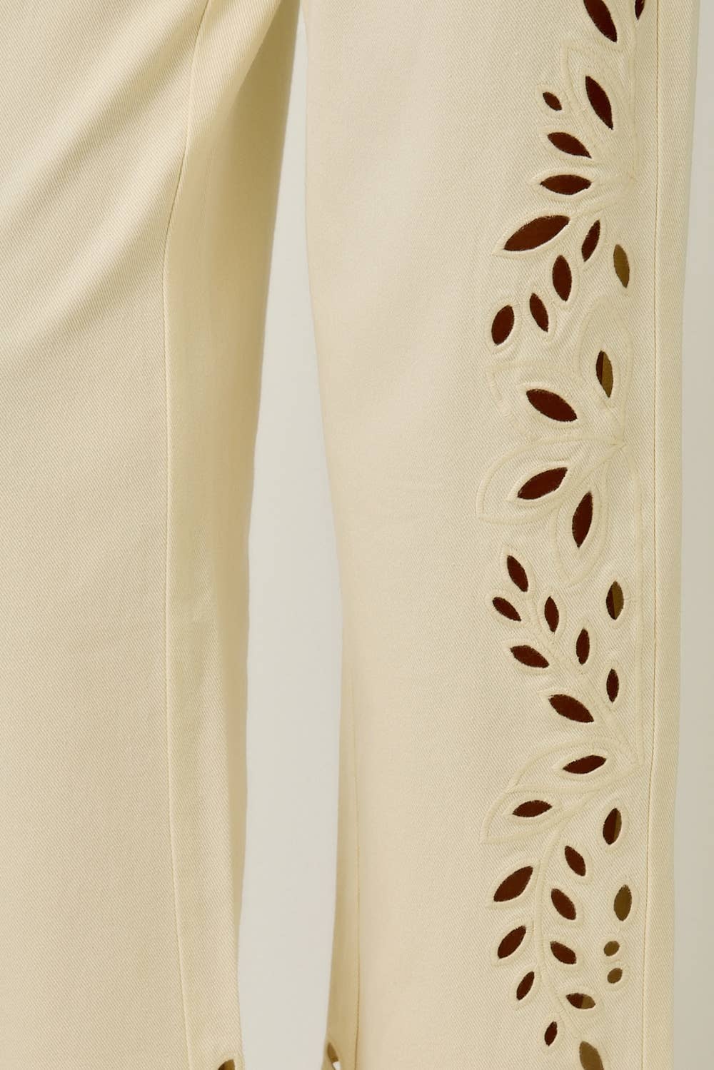 Gracie Eyelet Jean in Ivory
