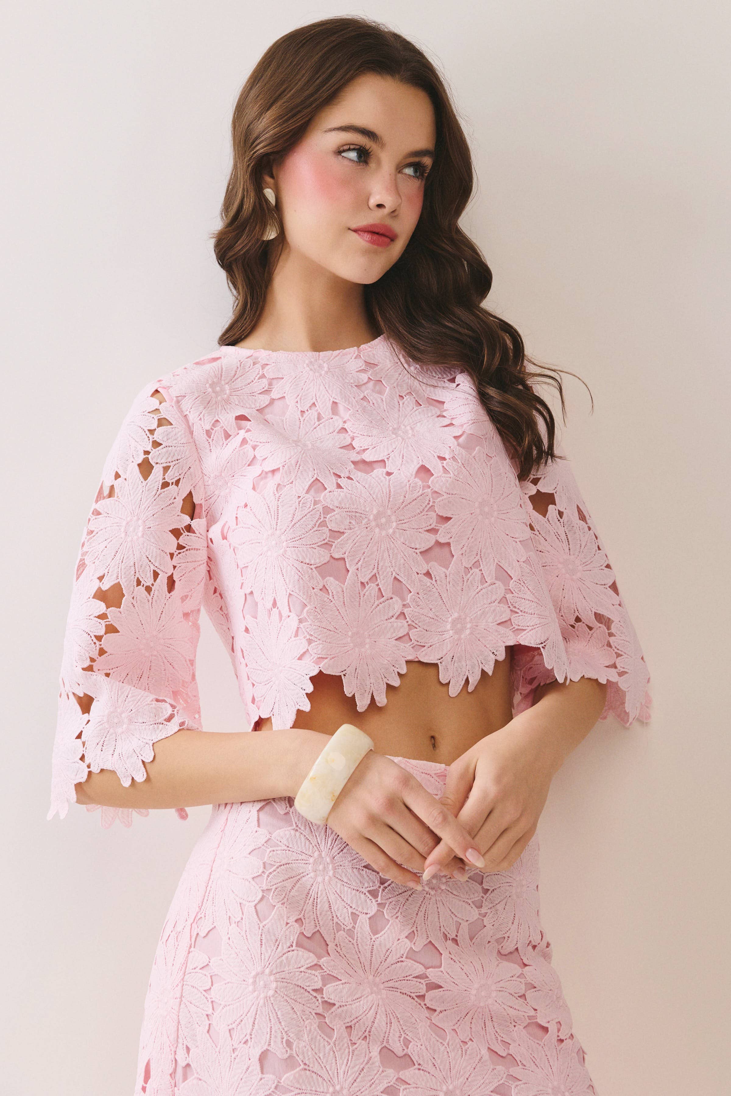 Gracie Floral Lace Cropped Top in Light Pink