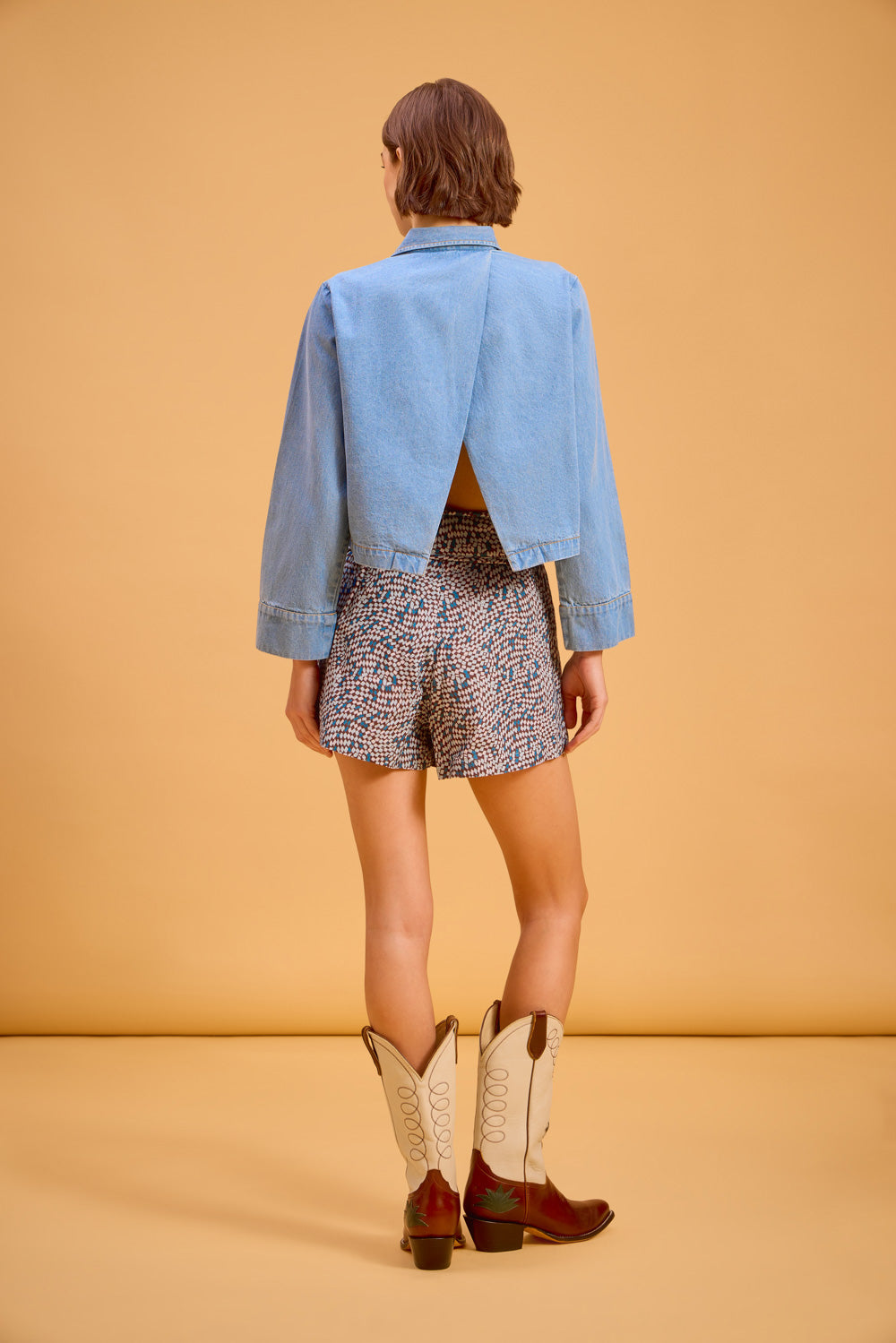 Suzie Skort, Shale