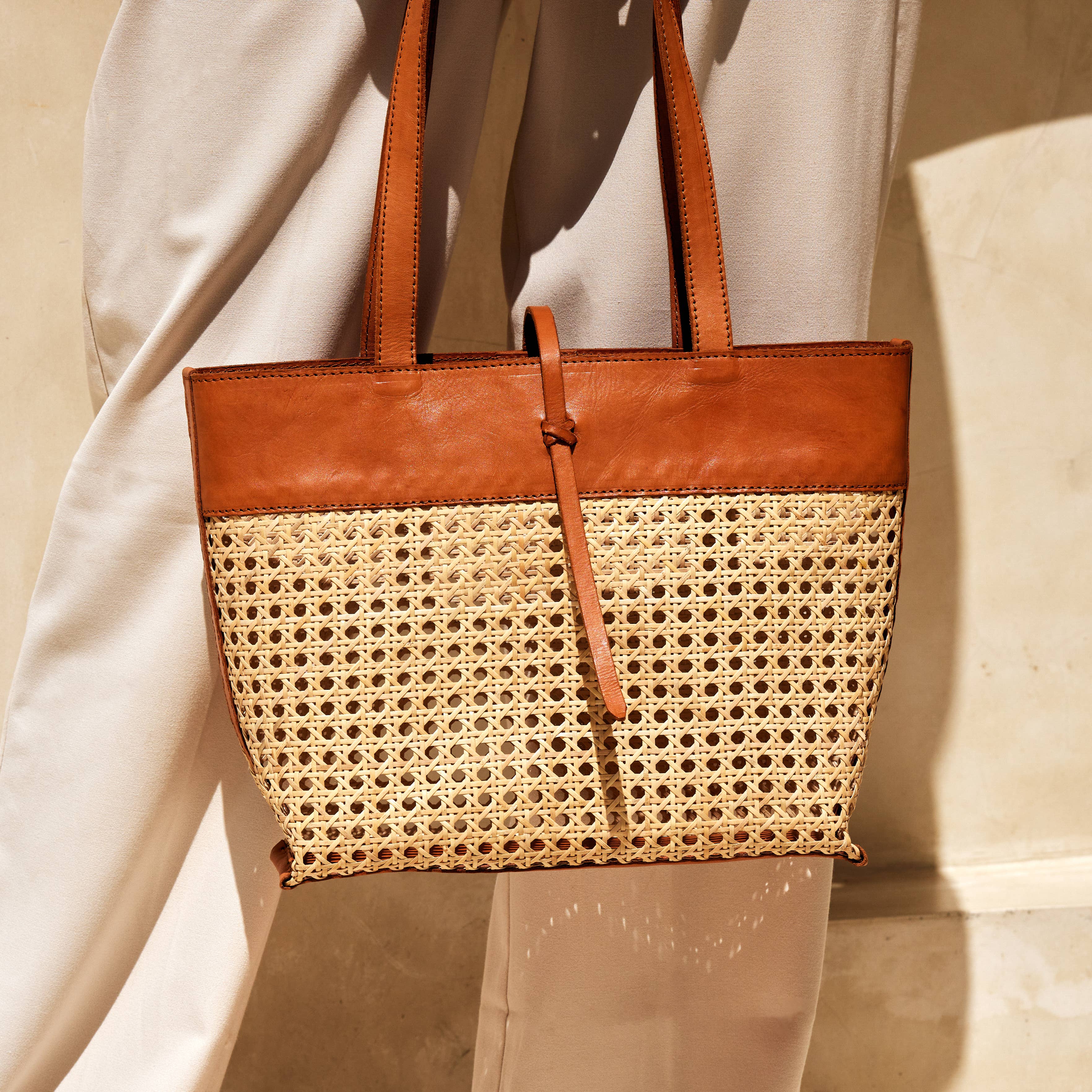Main Street Medium Tote with Magnetic Closure