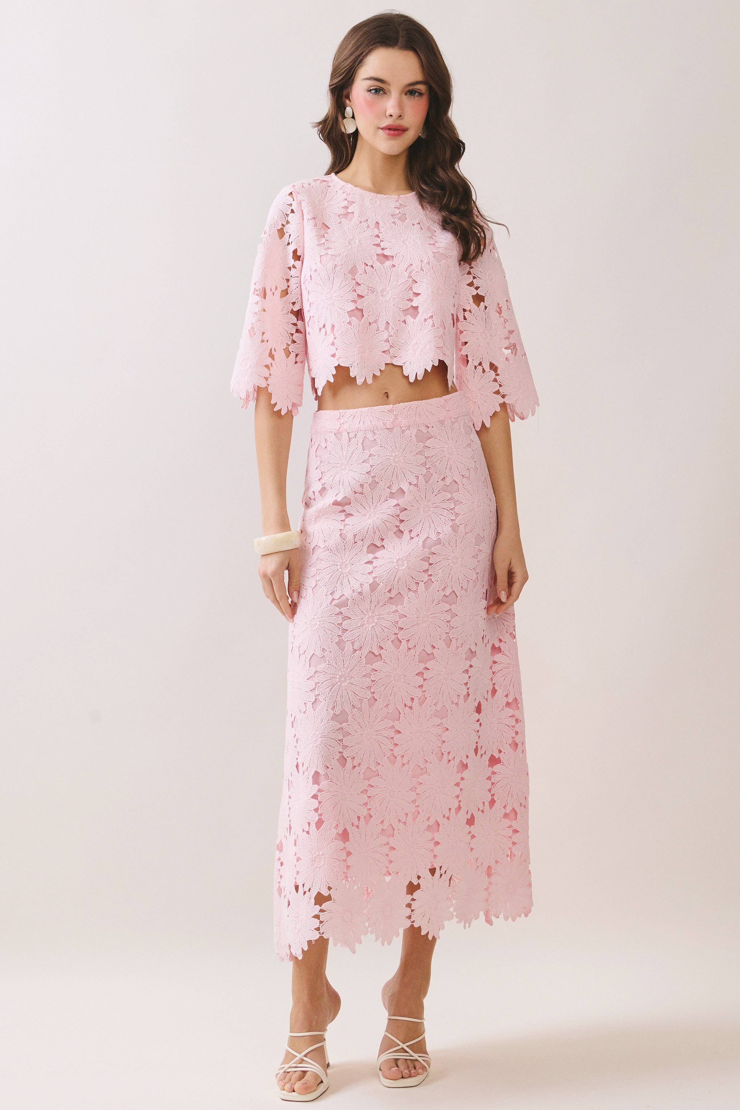 Gracie Floral Lace Cropped Top in Light Pink