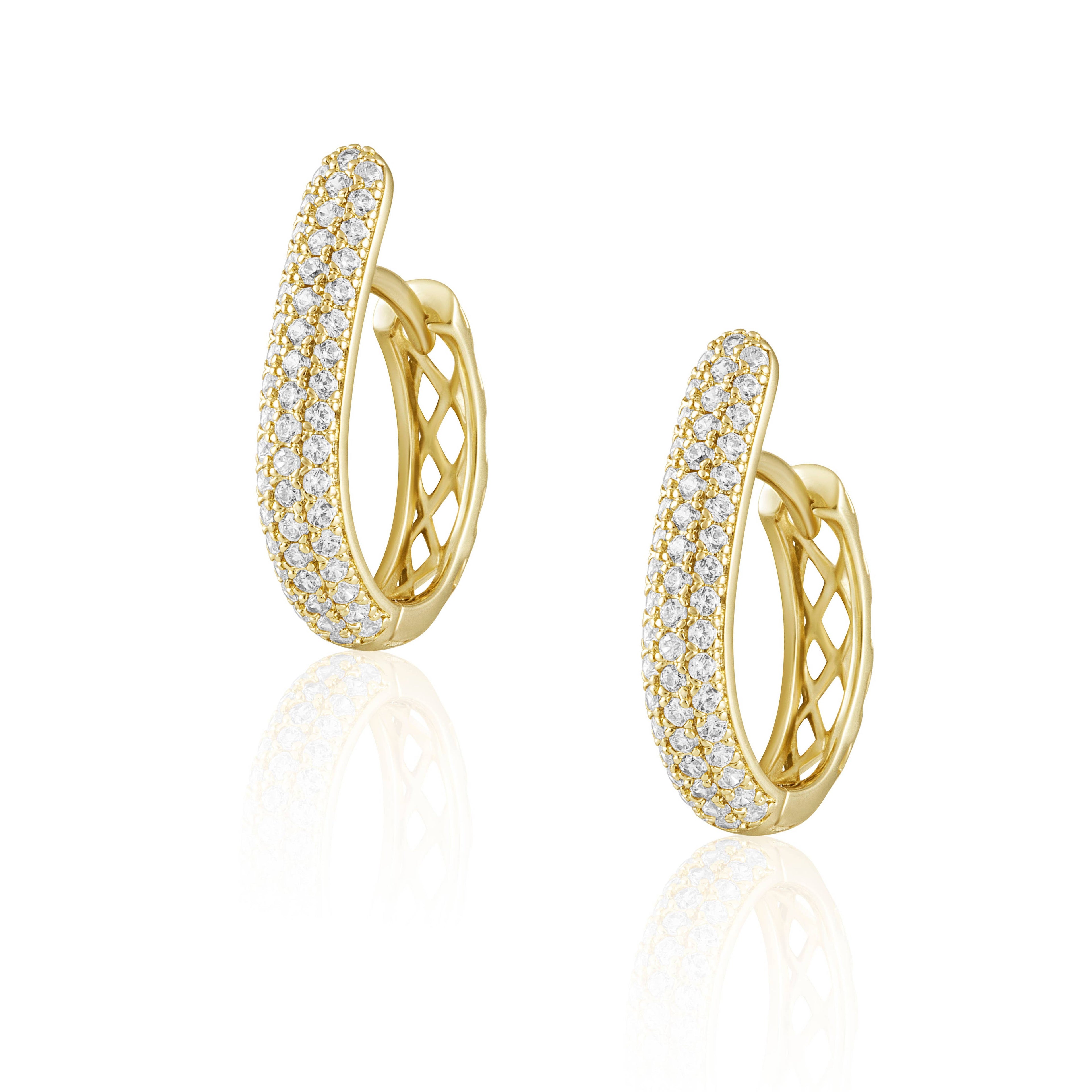 Ali Hoop in Gold