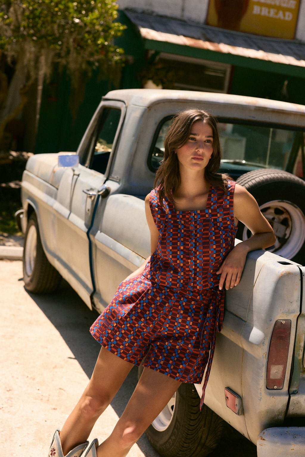 Uba Short, Tessera