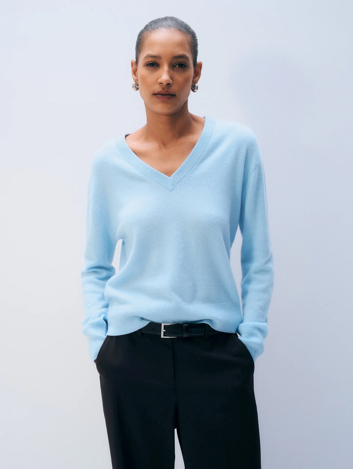 White + Warren Cashmere V Neck in Frosted Aqua
