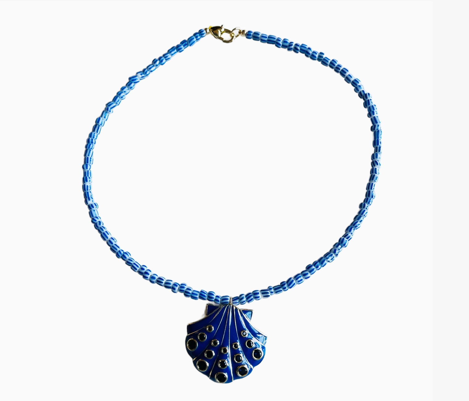 The Patriotic Shell Necklace with Blue Shell