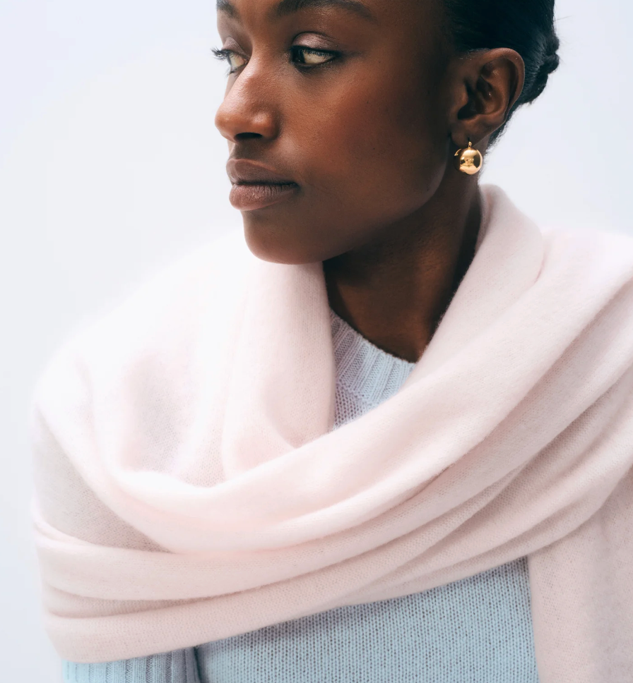 White + Warren Cashmere Travel Wrap in Pink Sands