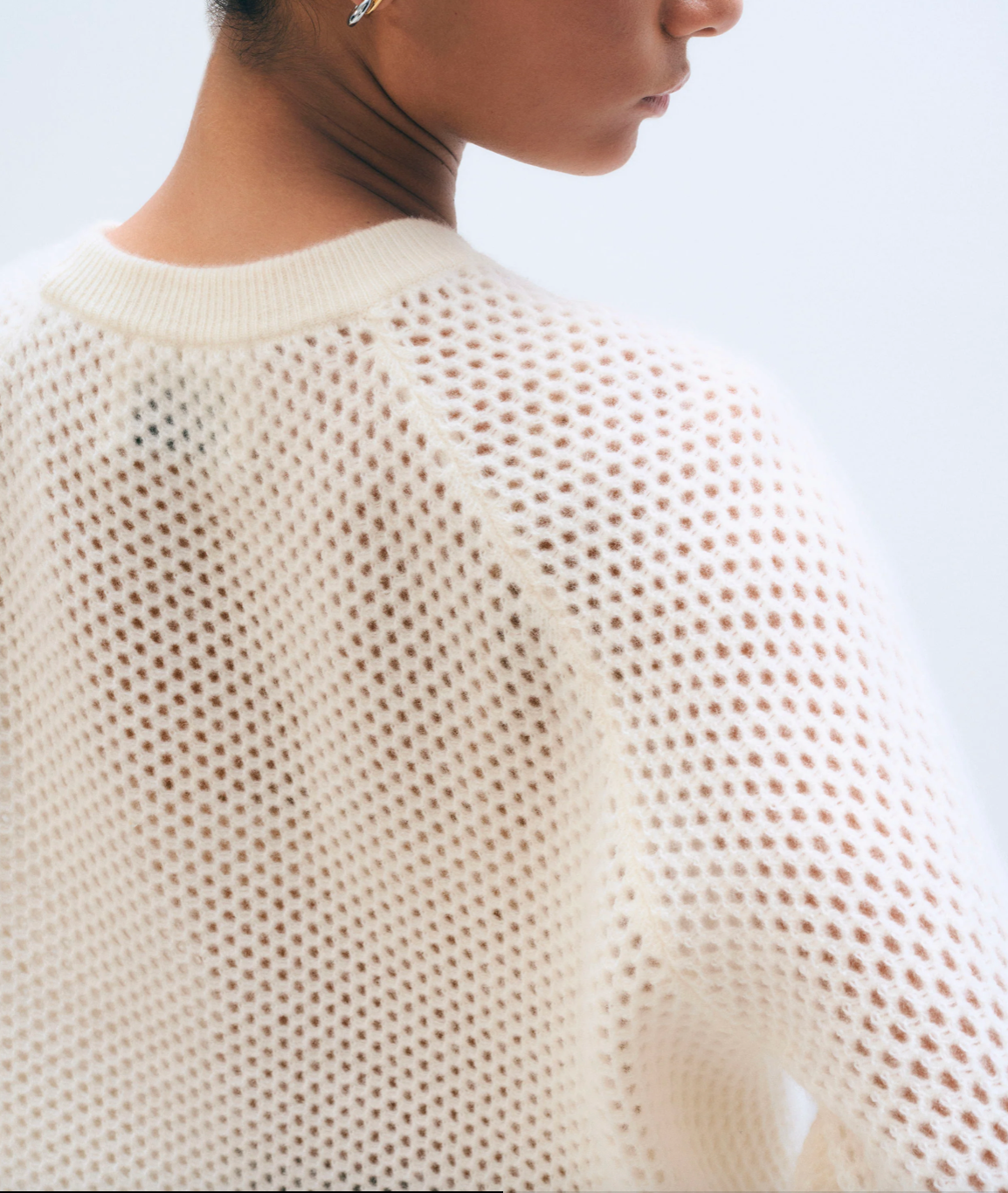 White + Warren Cashmere Mesh Sweatshirt in Soft White