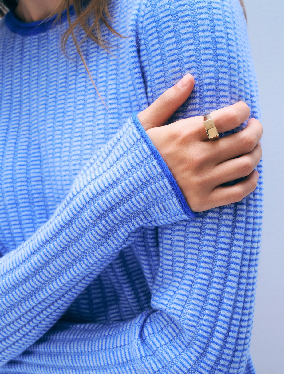 White + Warren Cashmere Textured Crewneck in Blue Combo
