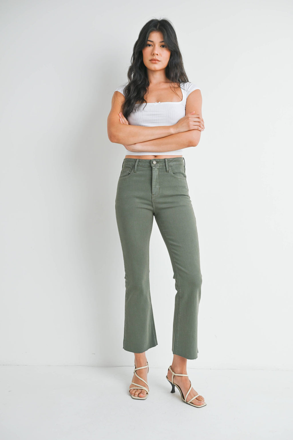Clara Kick Crop in Vintage Olive