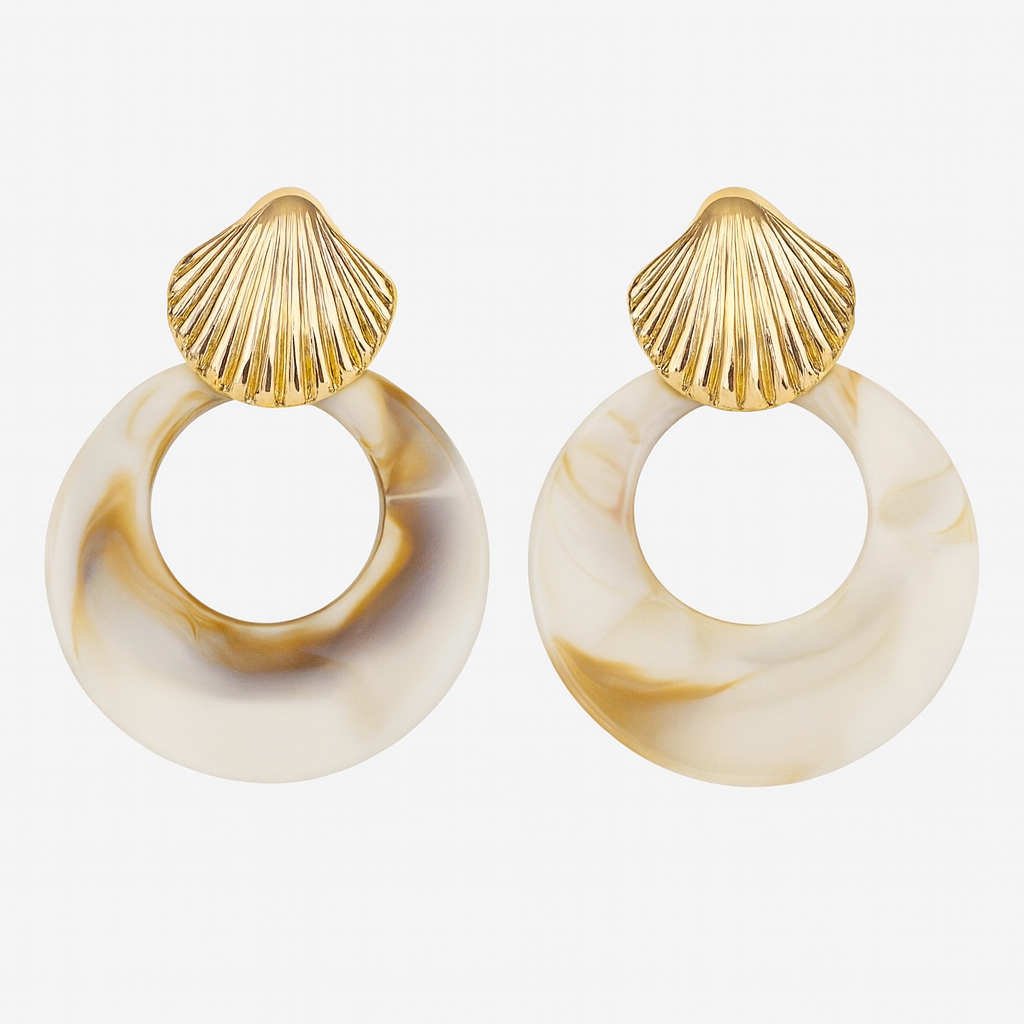Toby Shell Earrings in Cream