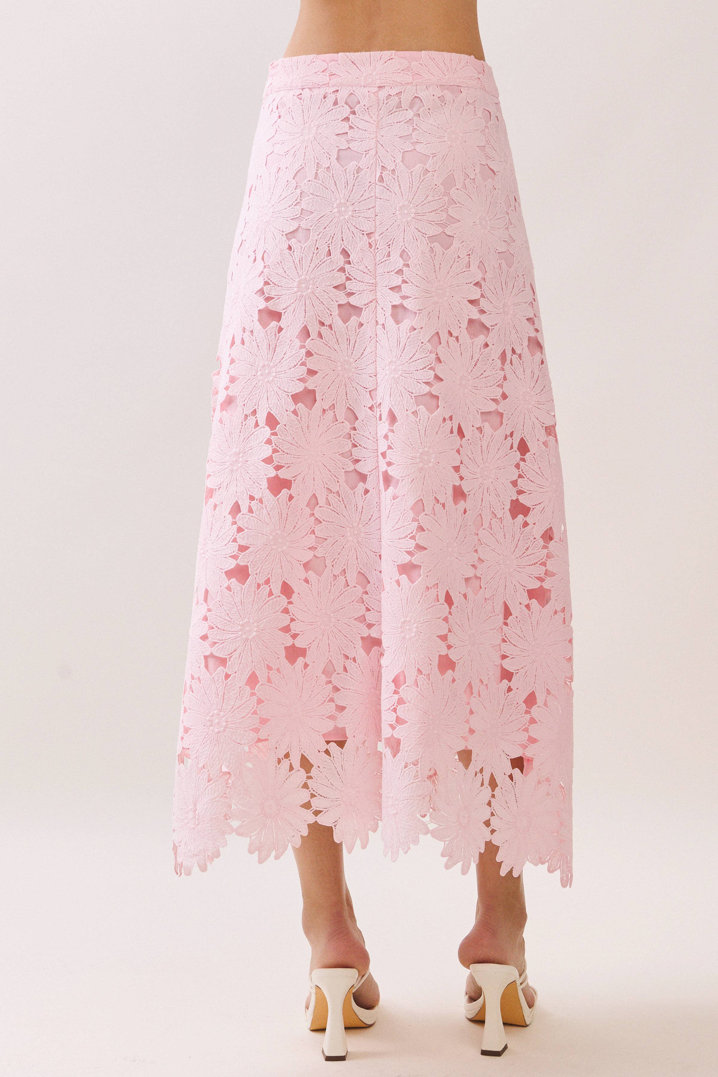 Gracie Floral Lace Scalloped Hem Midi Skirt in Light Pink