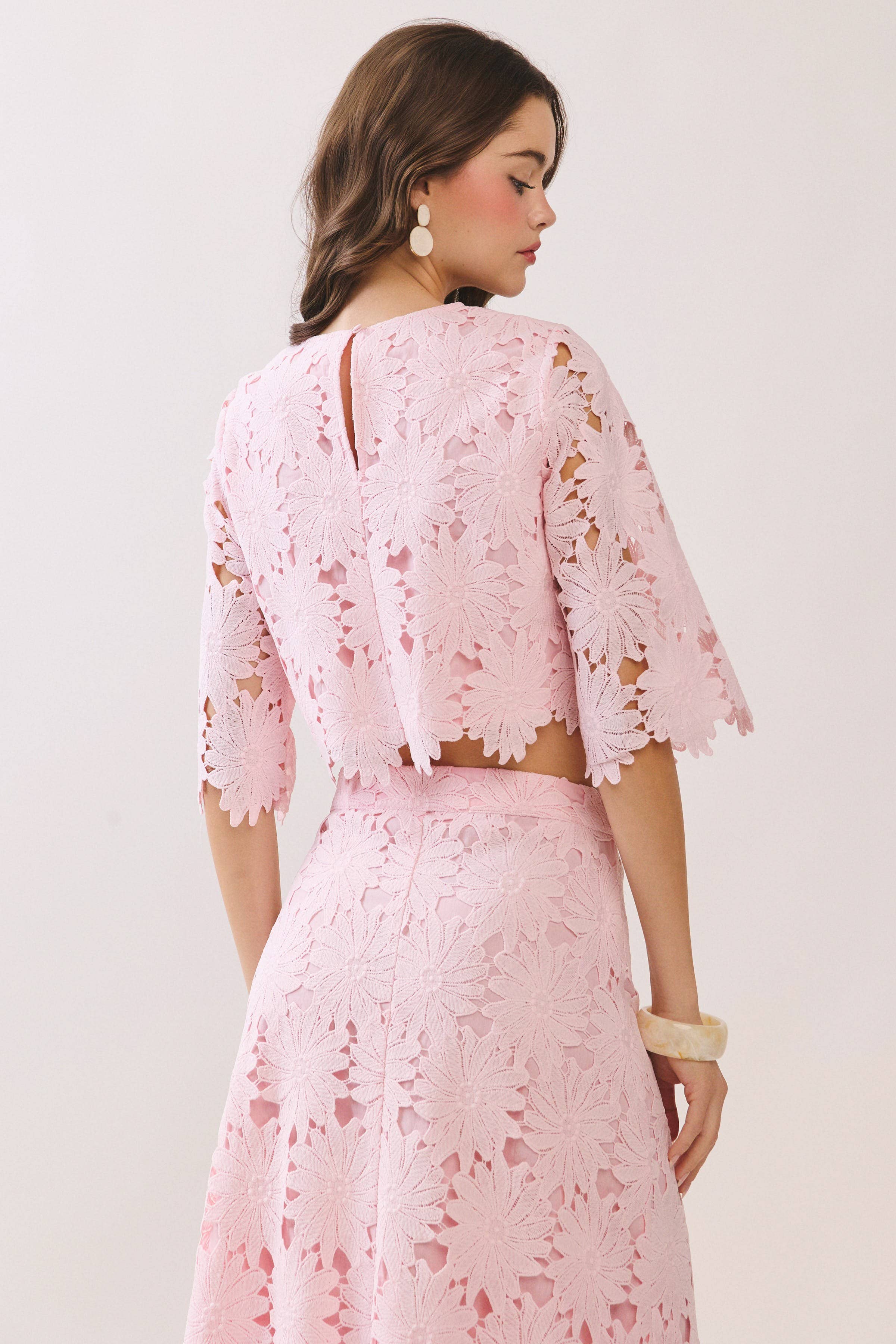 Gracie Floral Lace Cropped Top in Light Pink