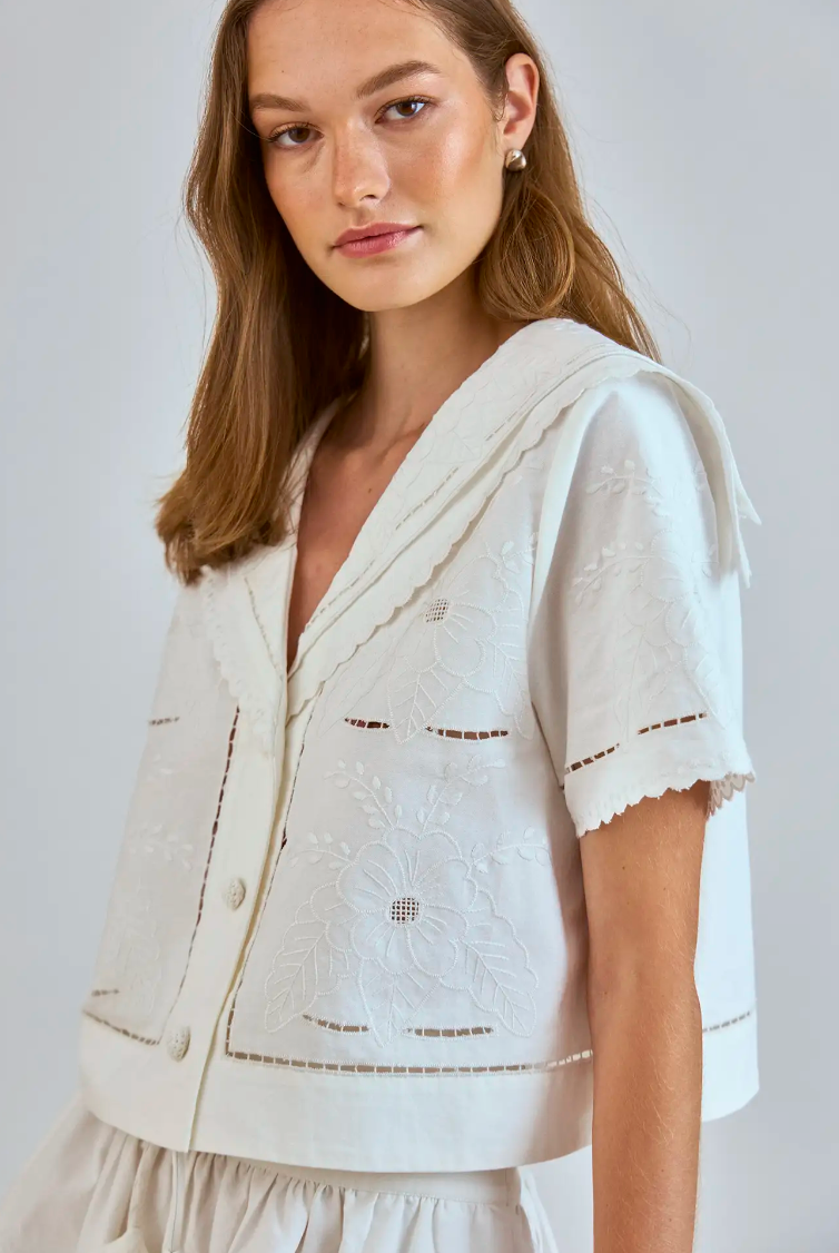 Hunter Bell Birdie Top in White Embriodery
