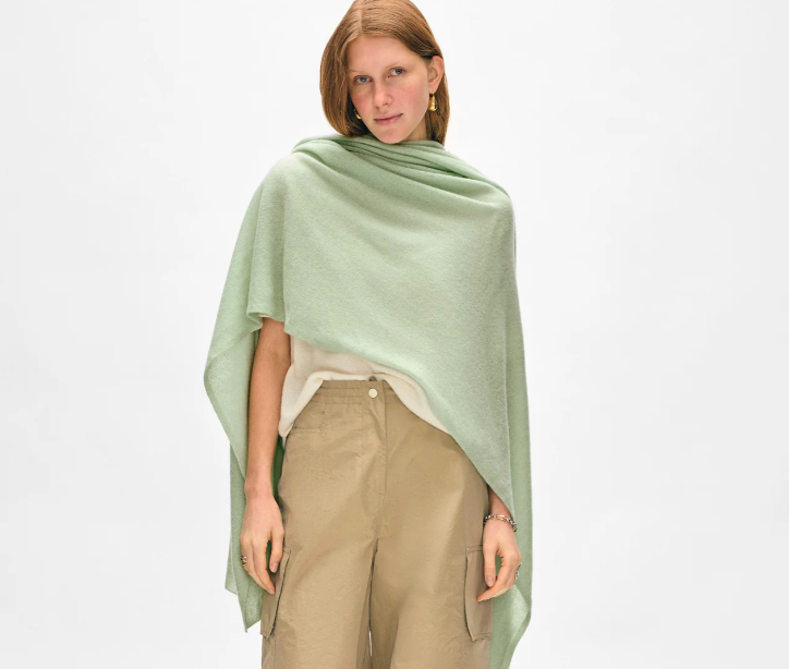 White + Warren Cashmere Travel Wrap in Cool Sage