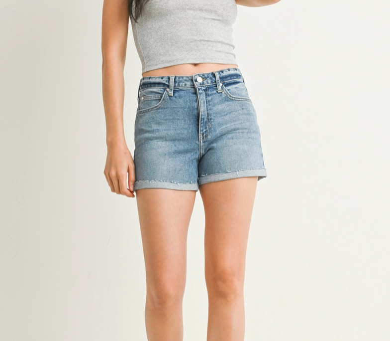 Emily Cuffed Short in Medium Denim