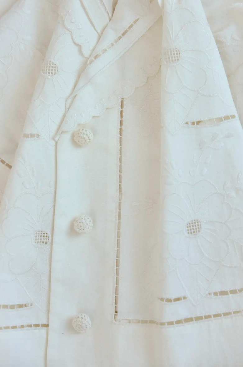 Hunter Bell Birdie Top in White Embriodery
