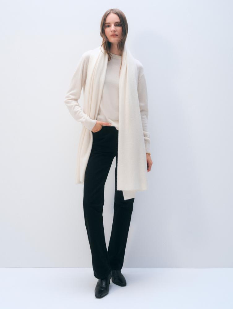 SOFT WHITE-
